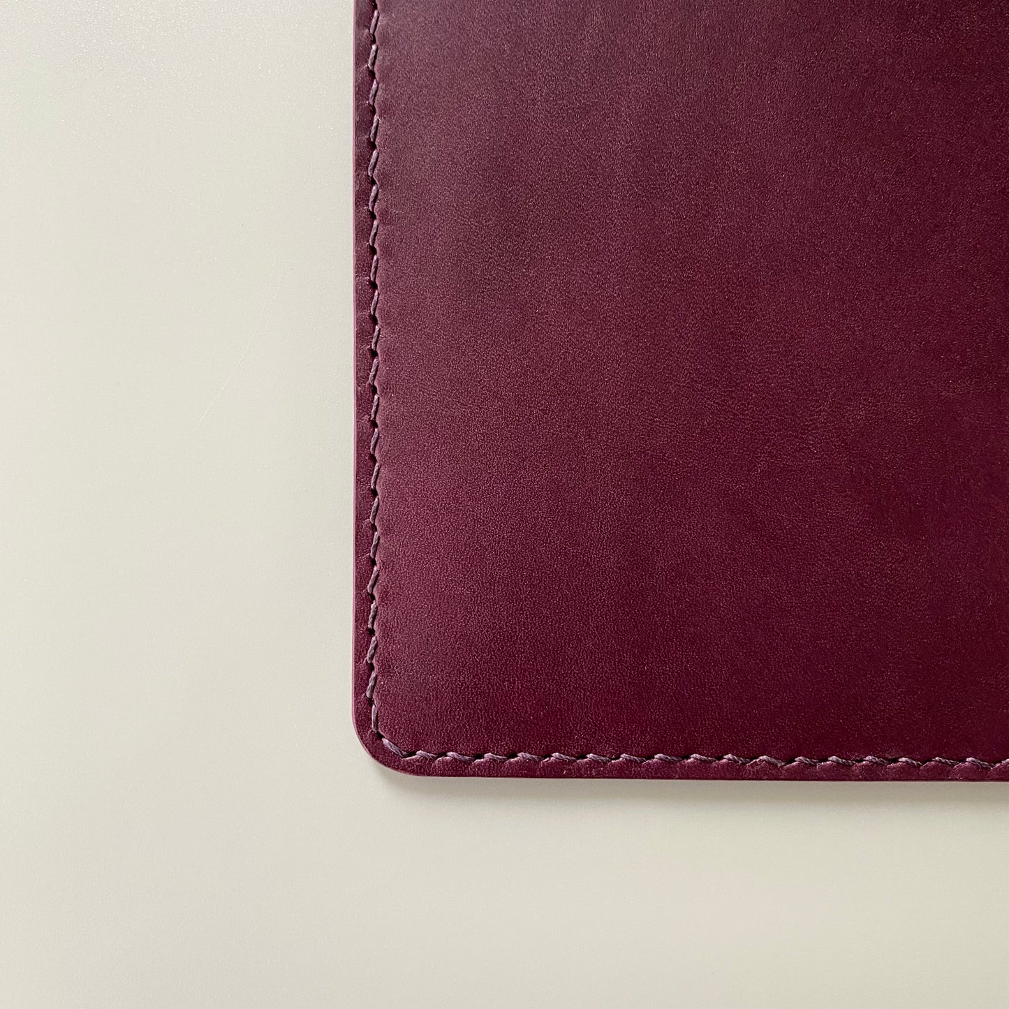 E-Book Reader Leather Sleeve | Read Me | Purple