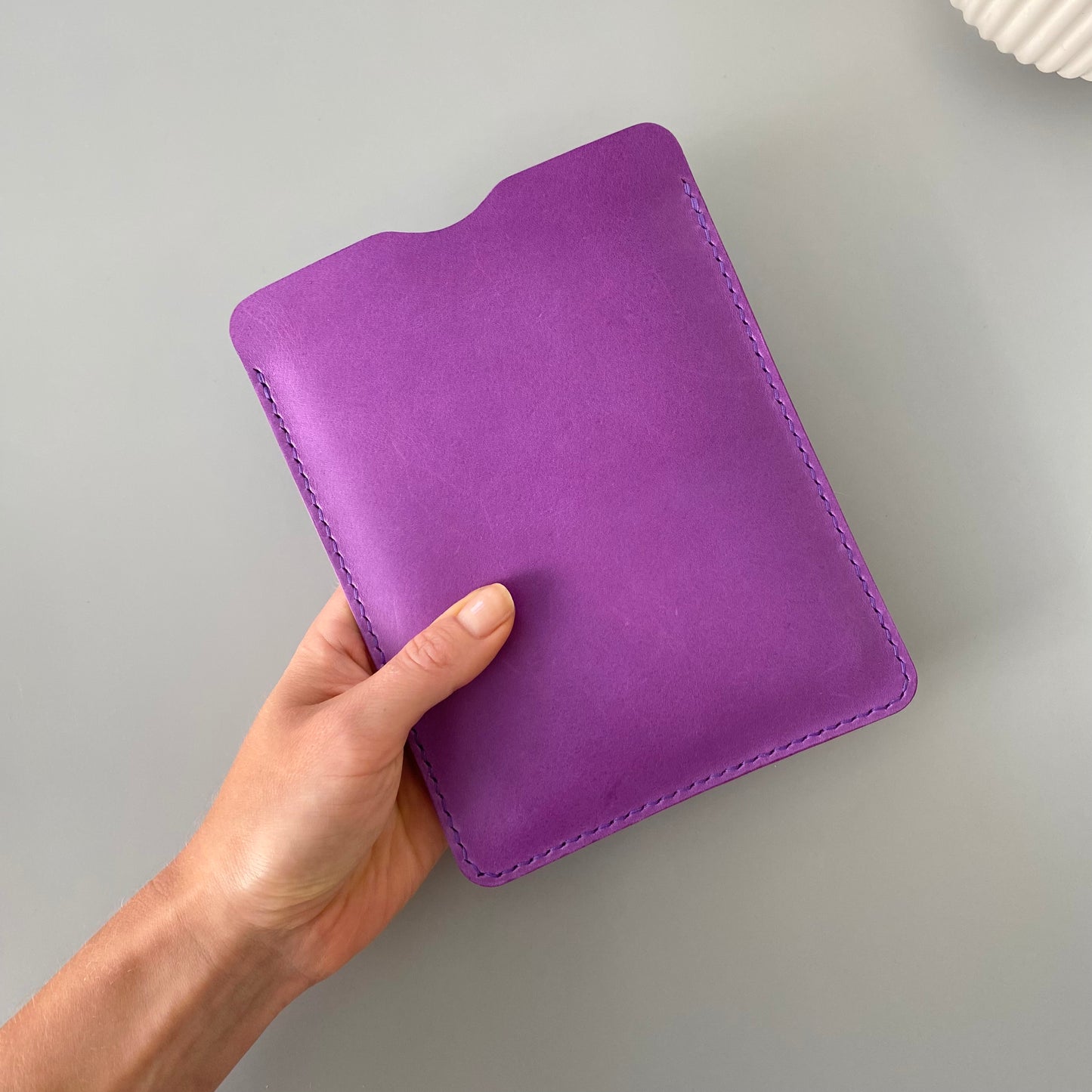 E-Book Reader Leather Sleeve | Read Me | Bright Purple