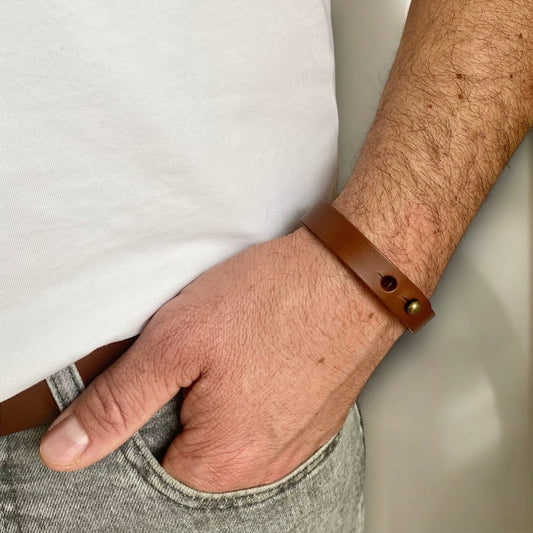 Elegant Leather Bracelet Men | Brace Me | Cognac brown