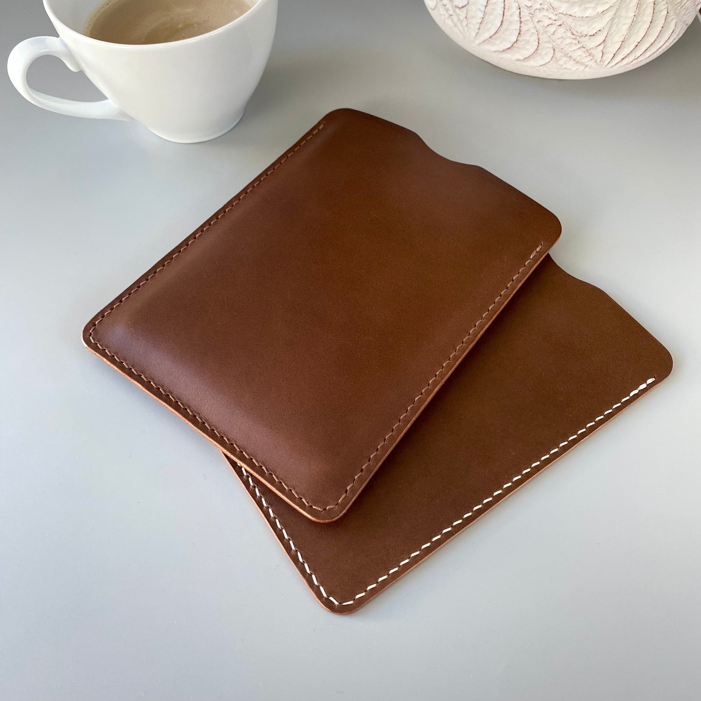 Premium E-Book Reader Leather Sleeve | Read Me | various colors