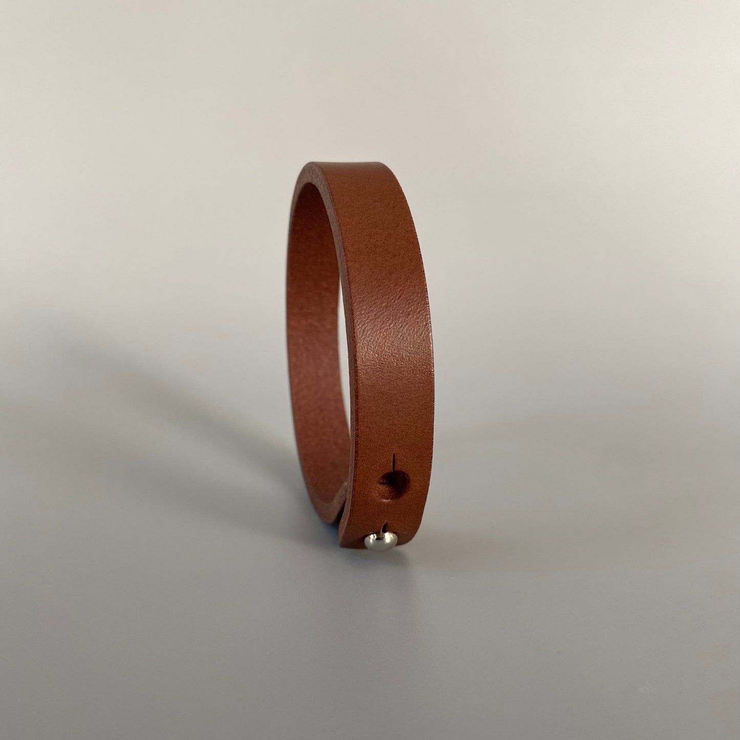 Elegant Leather Bracelet Men | Brace Me | Cognac brown