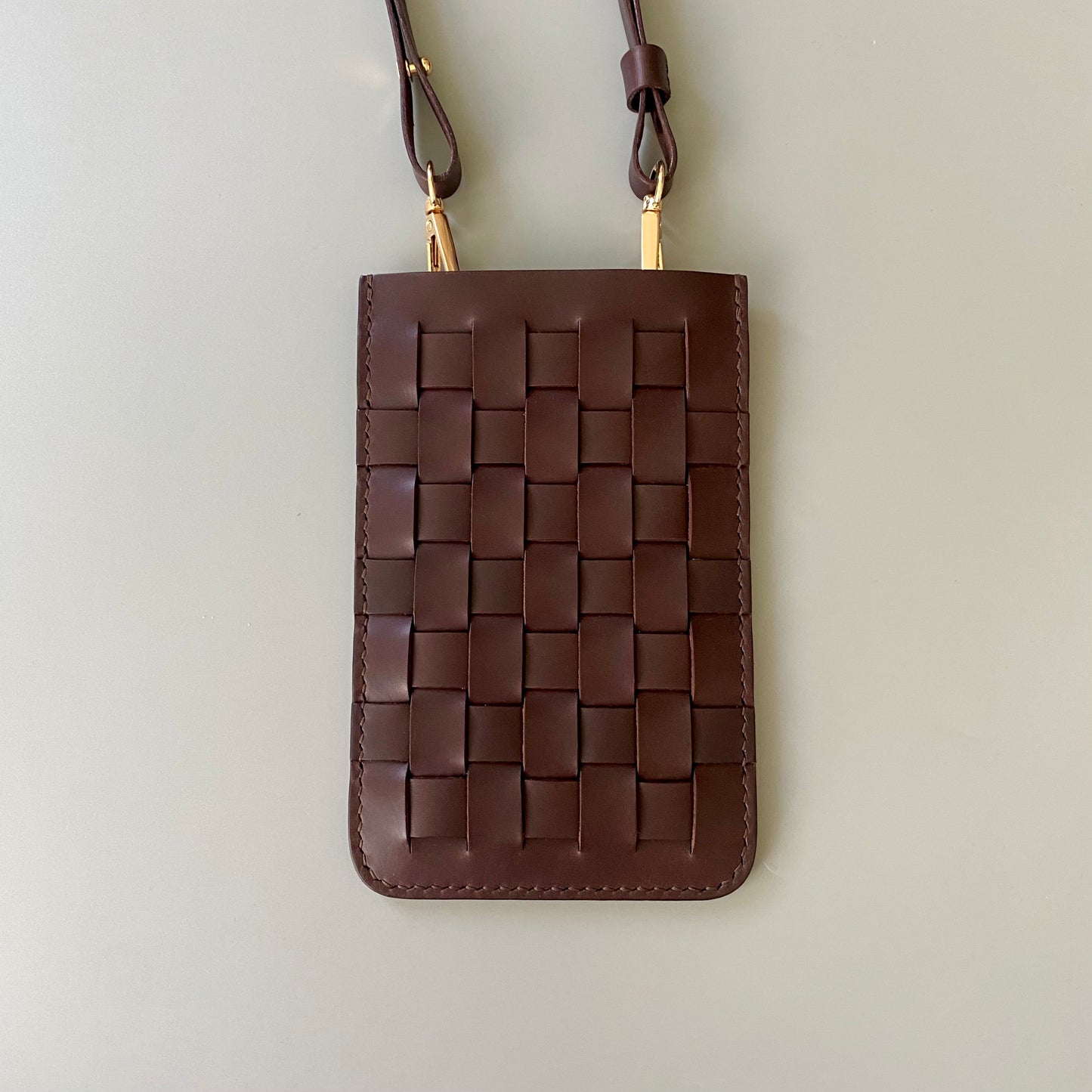 Woven Leather Smartphone Bag | Chic Me | Black