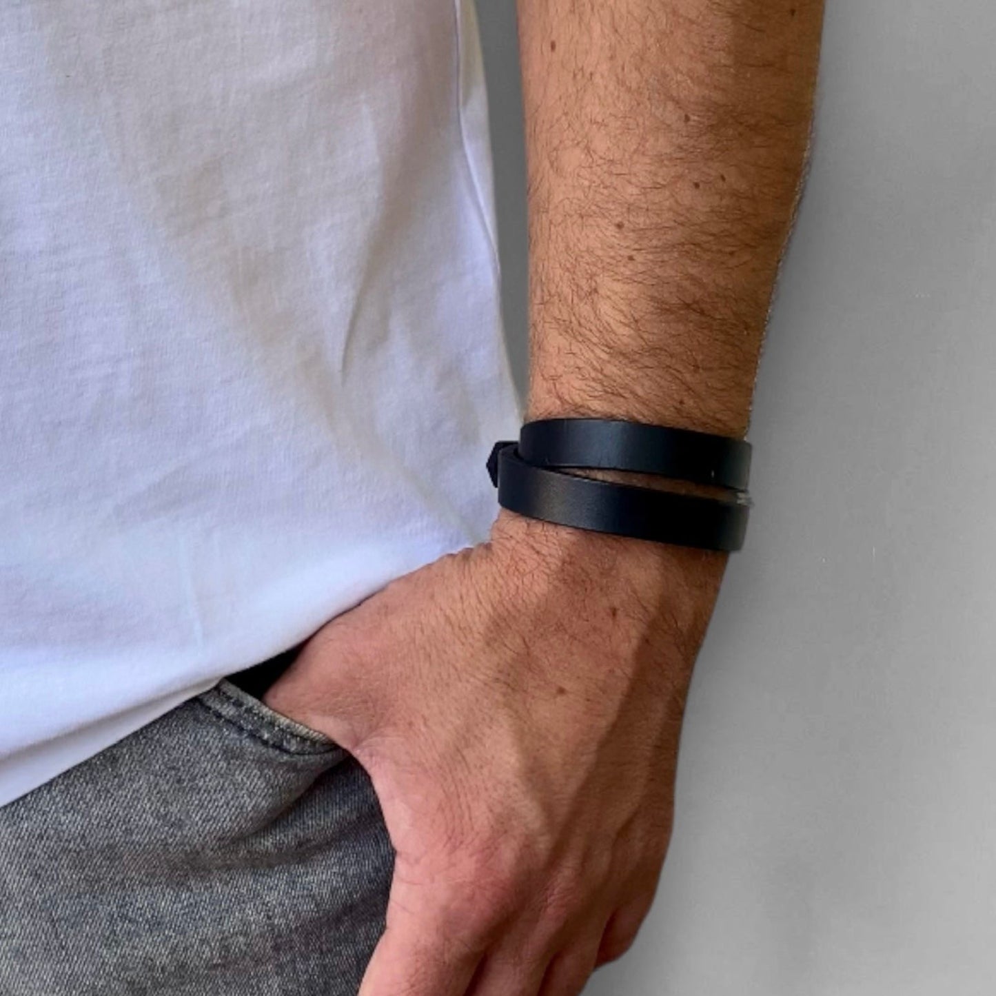 Bracelet double tour en cuir à taille réglable pour homme | Wrap Me | Noir