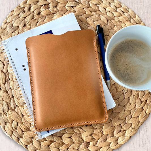 E-Book Reader Leather Sleeve | Read Me | Light Brown