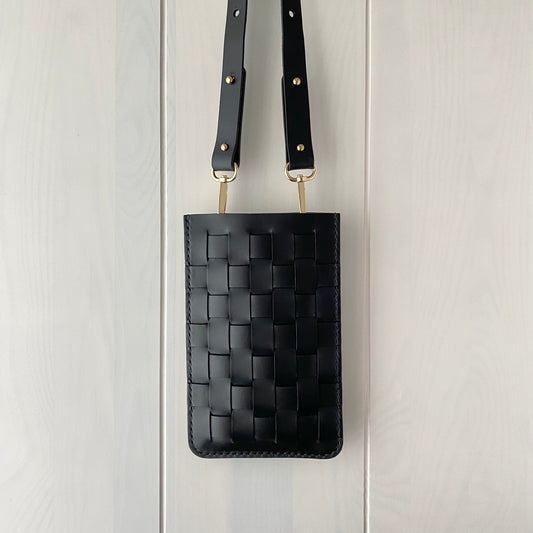 Woven Leather Smartphone Bag | Call Me Too | Black