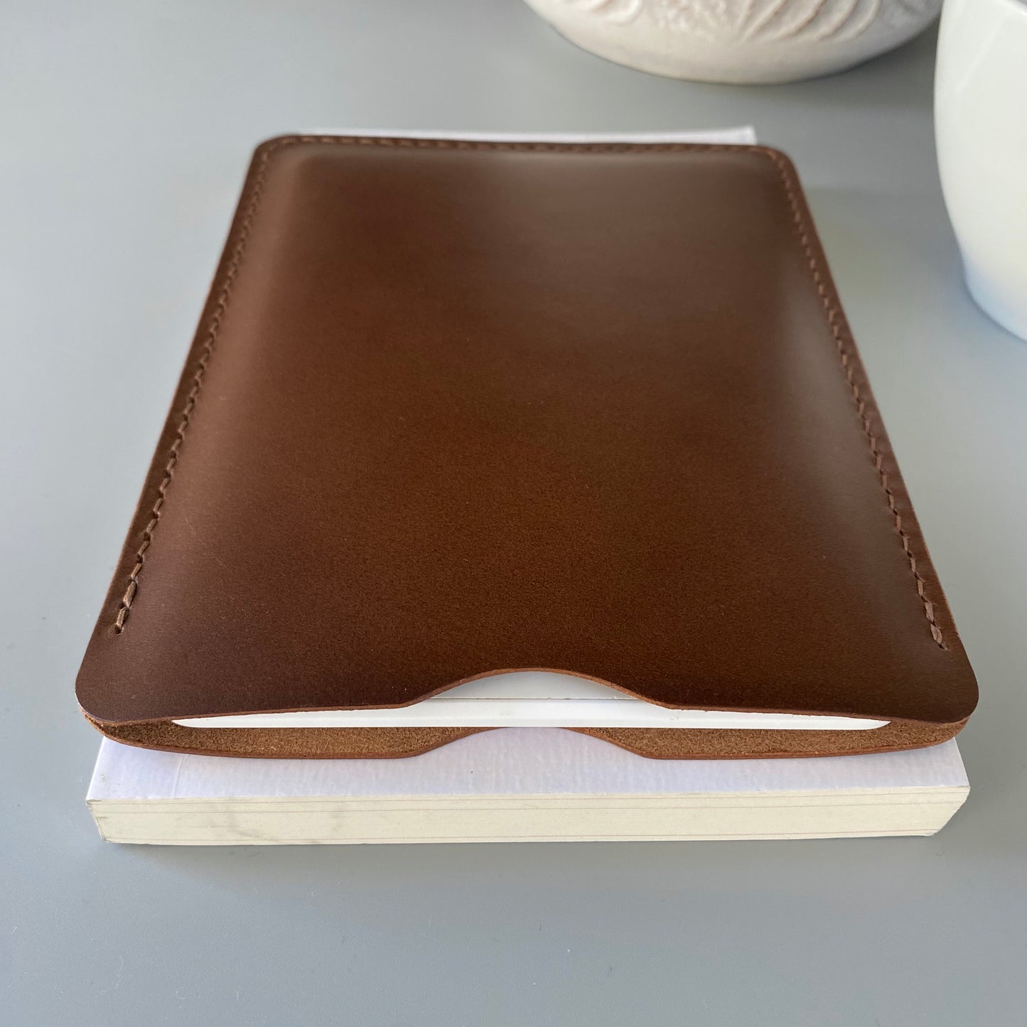 E-Book Reader Leather Sleeve | Read Me | Dark Brown