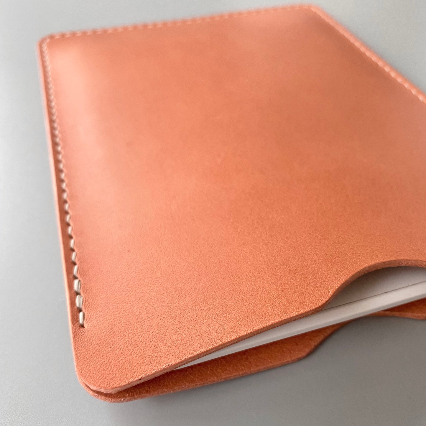 E-Book Reader Leather Sleeve | Read Me | Light Pink