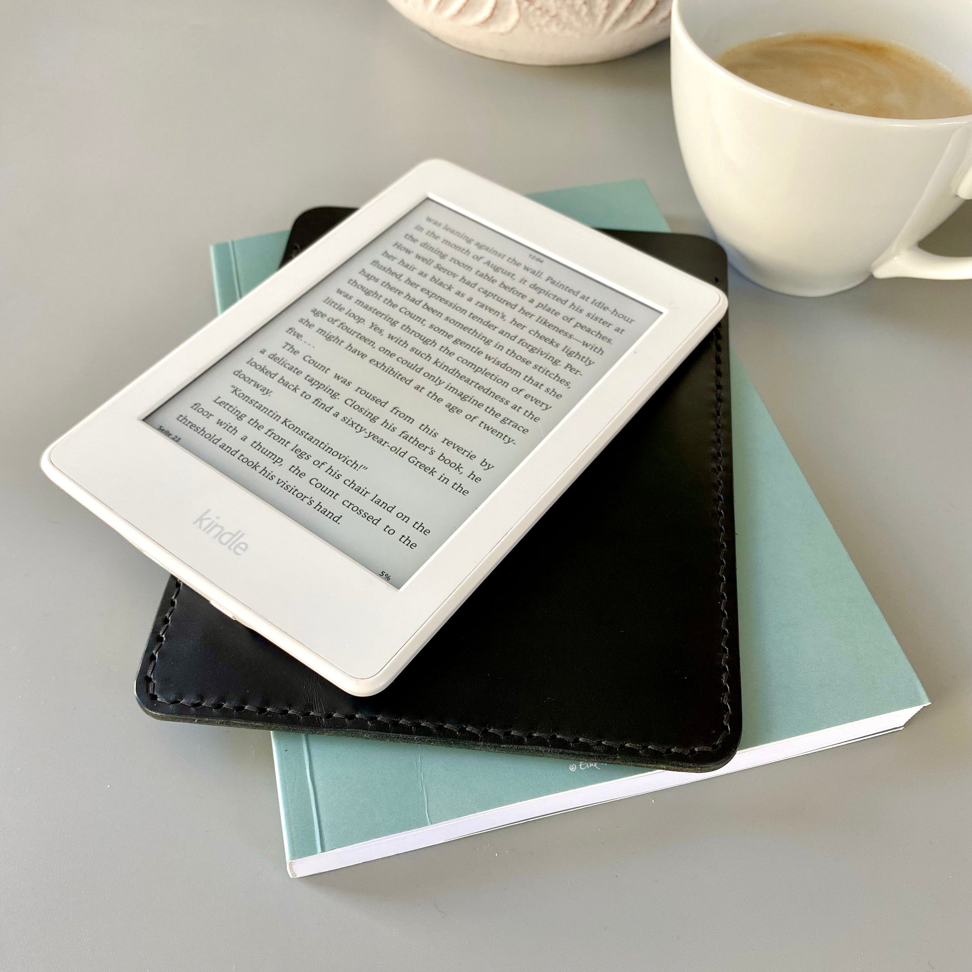 Book Reeder Amazon E-Book Reader Leather Sleeve Black | Indie Me – indie-me