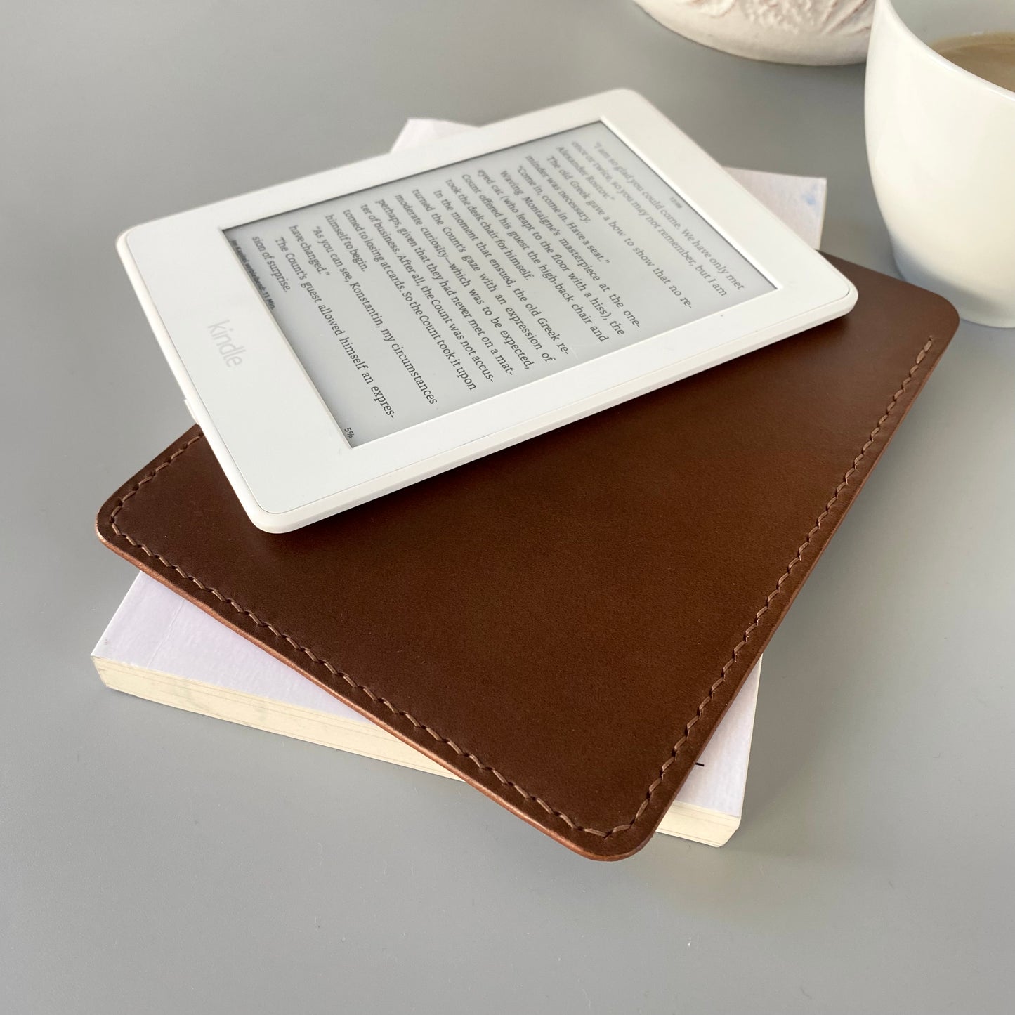 E-Book Reader Leather Sleeve | Read Me | Dark Brown