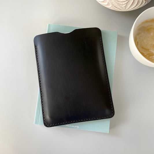 E-book reader leather case in black